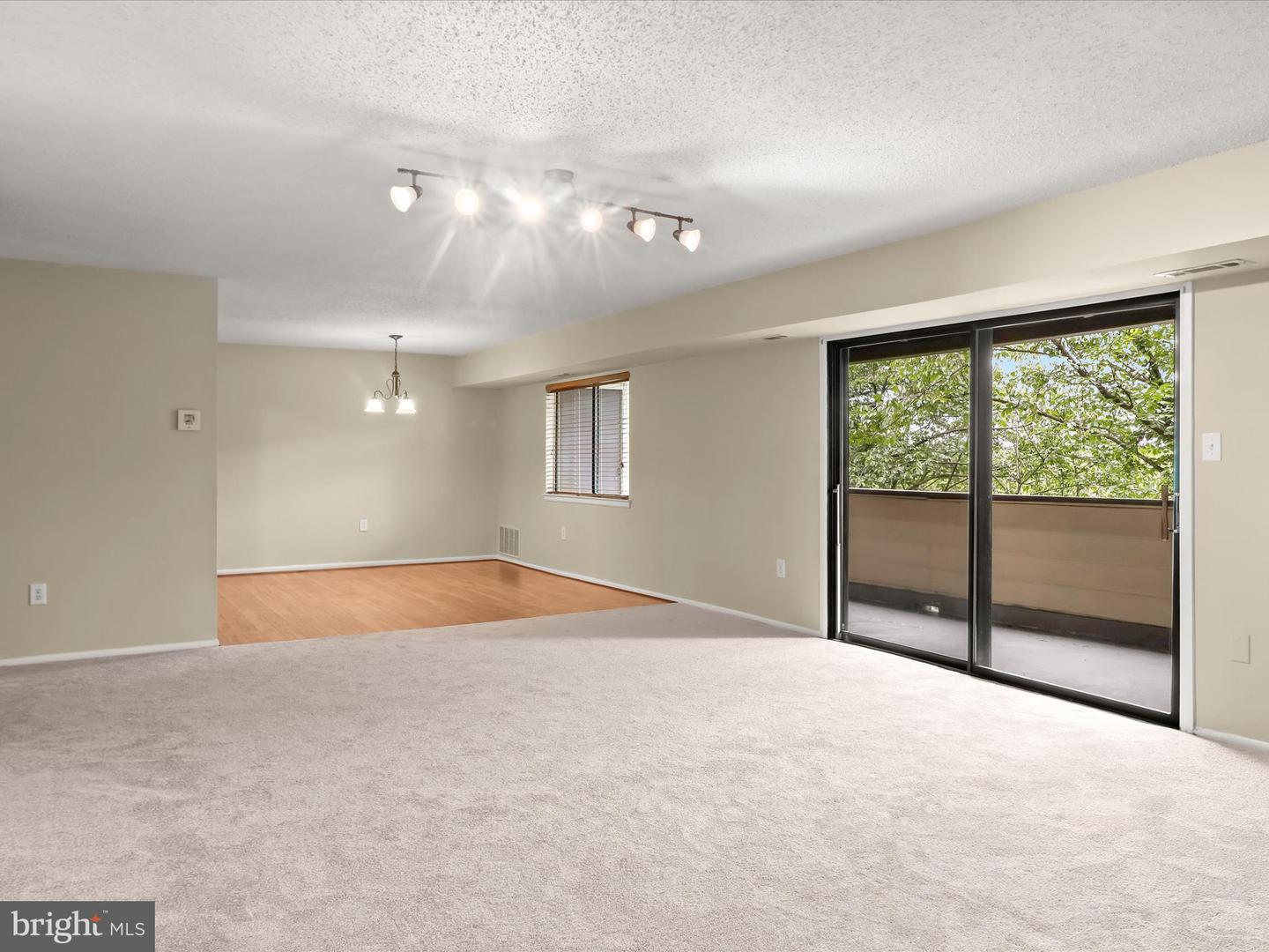 7 Windblown Ct #201 Property Photo 14