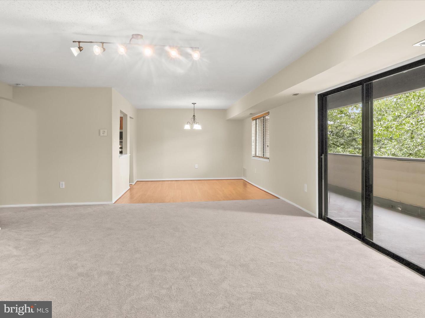 7 Windblown Ct #201 Property Photo 16