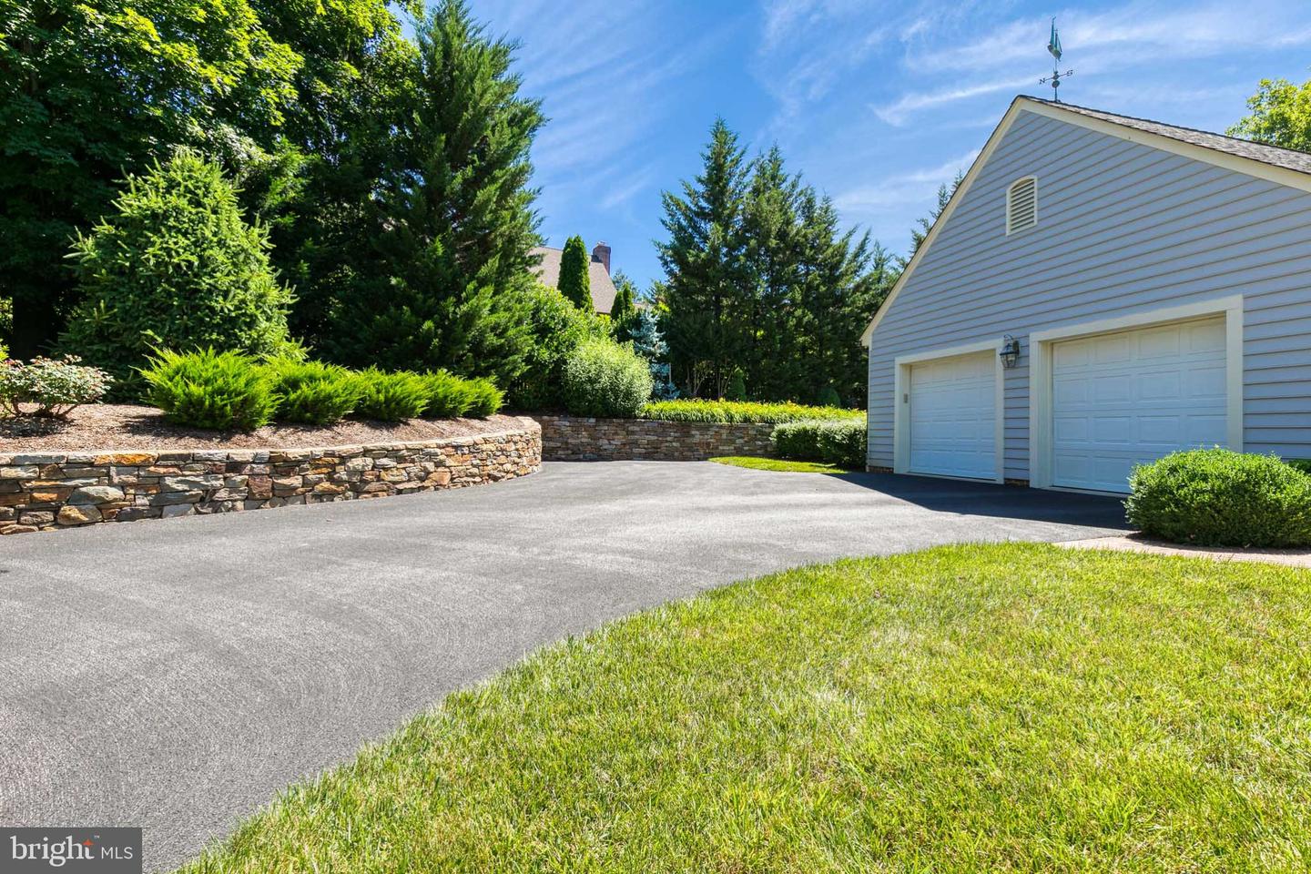 MDBC2171918 Property Photo 2