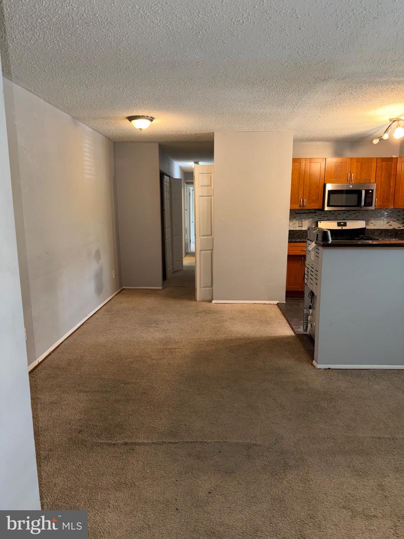 11919 Tarragon Rd #h Property Photo 5