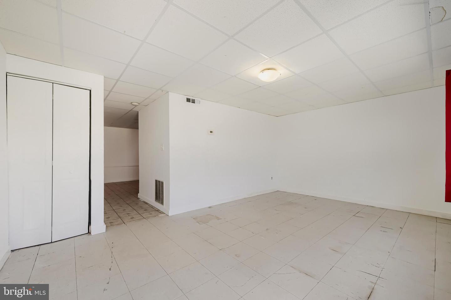7953 Wynbrook Rd Property Photo 5