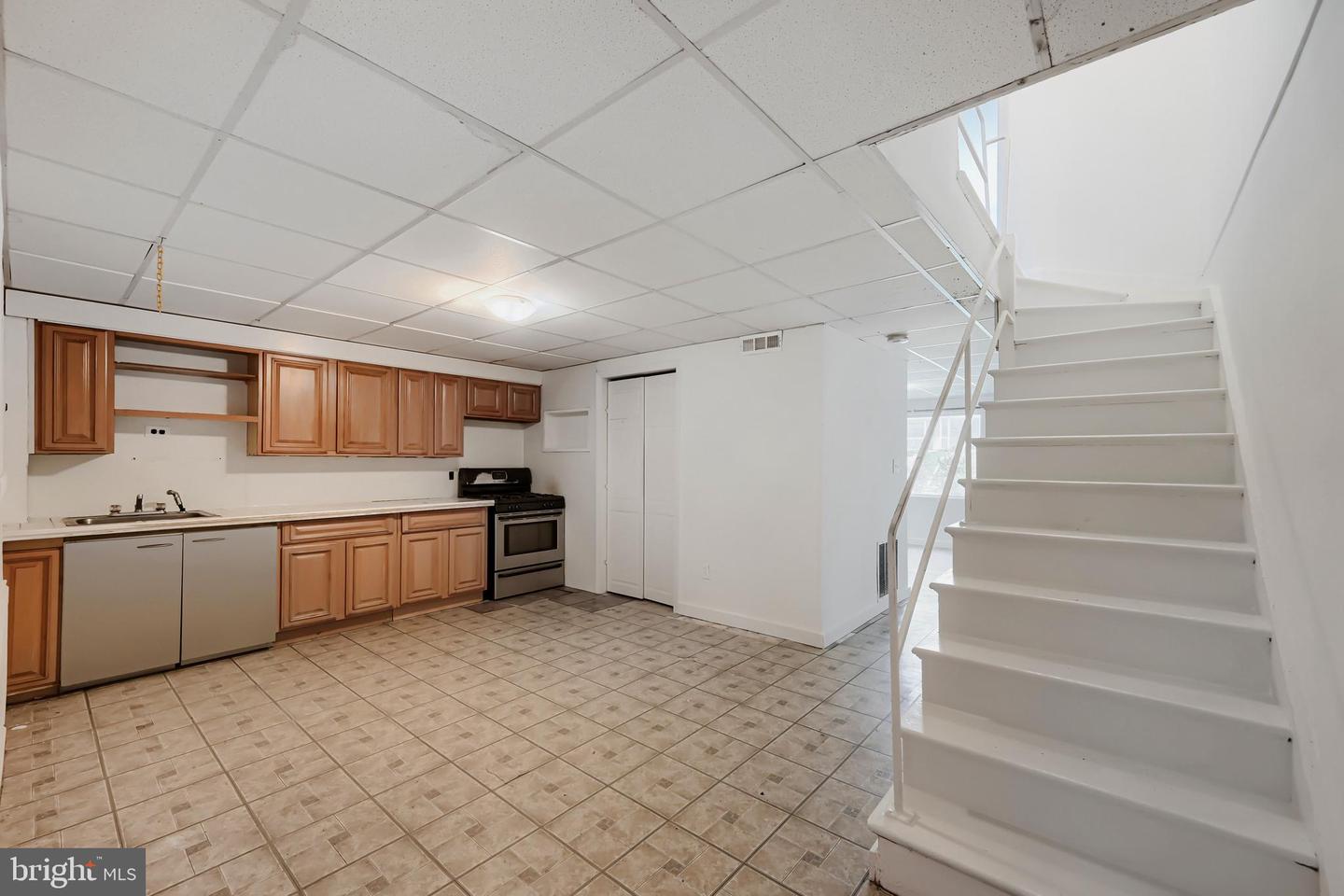 7953 Wynbrook Rd Property Photo 7