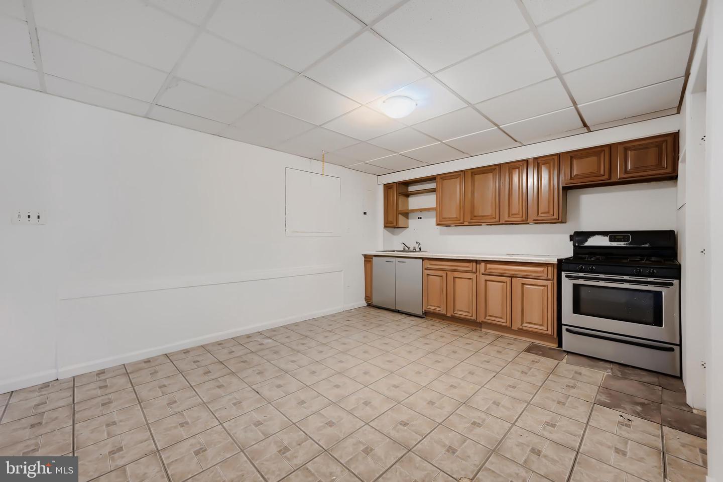 7953 Wynbrook Rd Property Photo 10