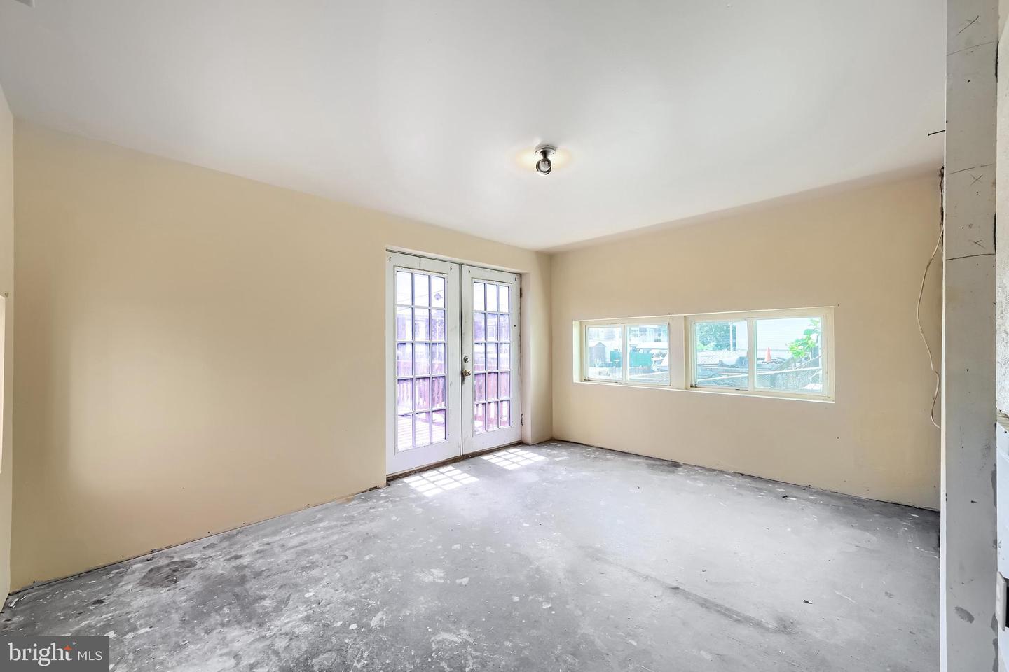 7953 Wynbrook Rd Property Photo 11