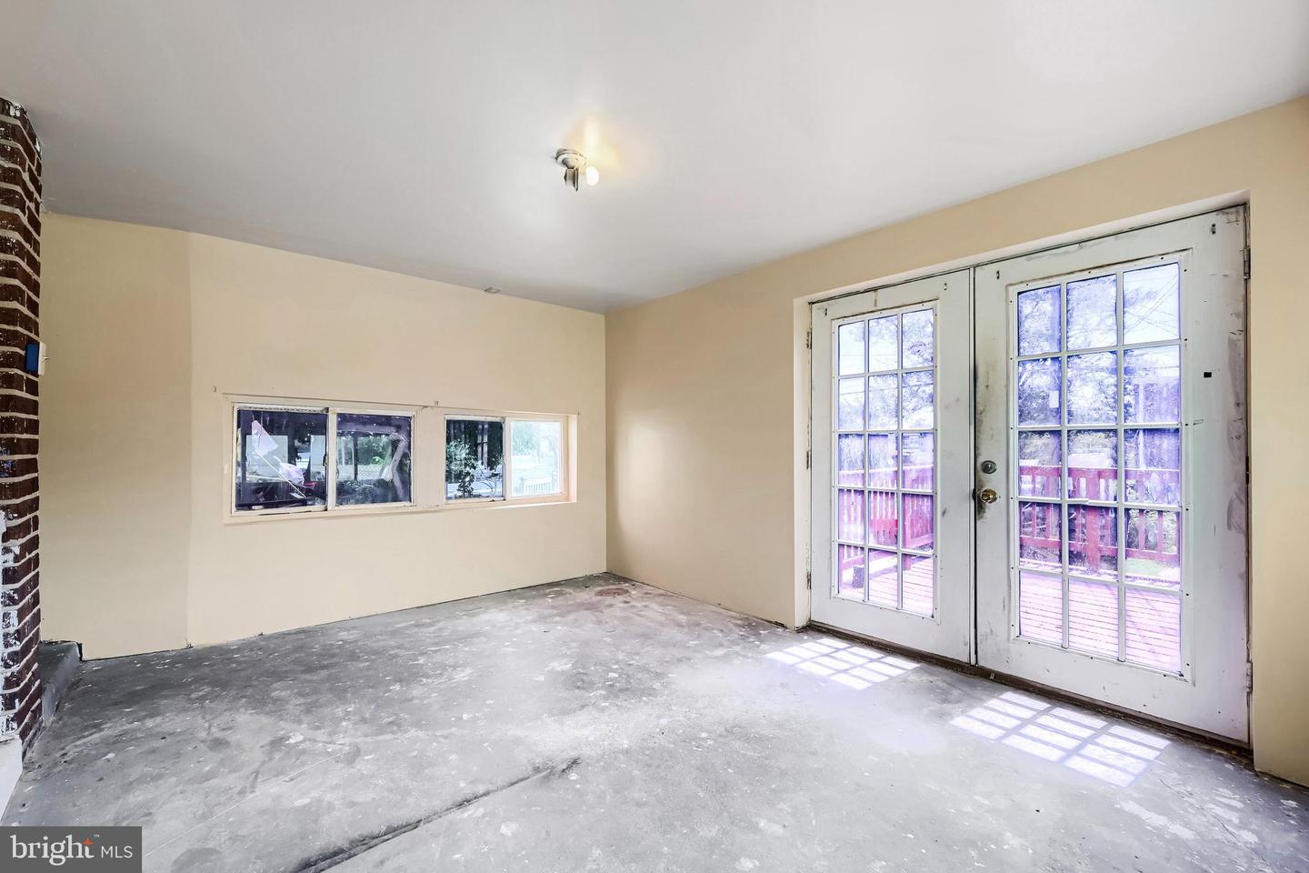7953 Wynbrook Rd Property Photo 12