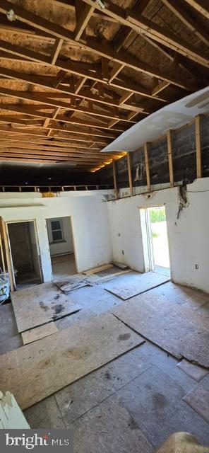 103 Avondale Property Photo 8