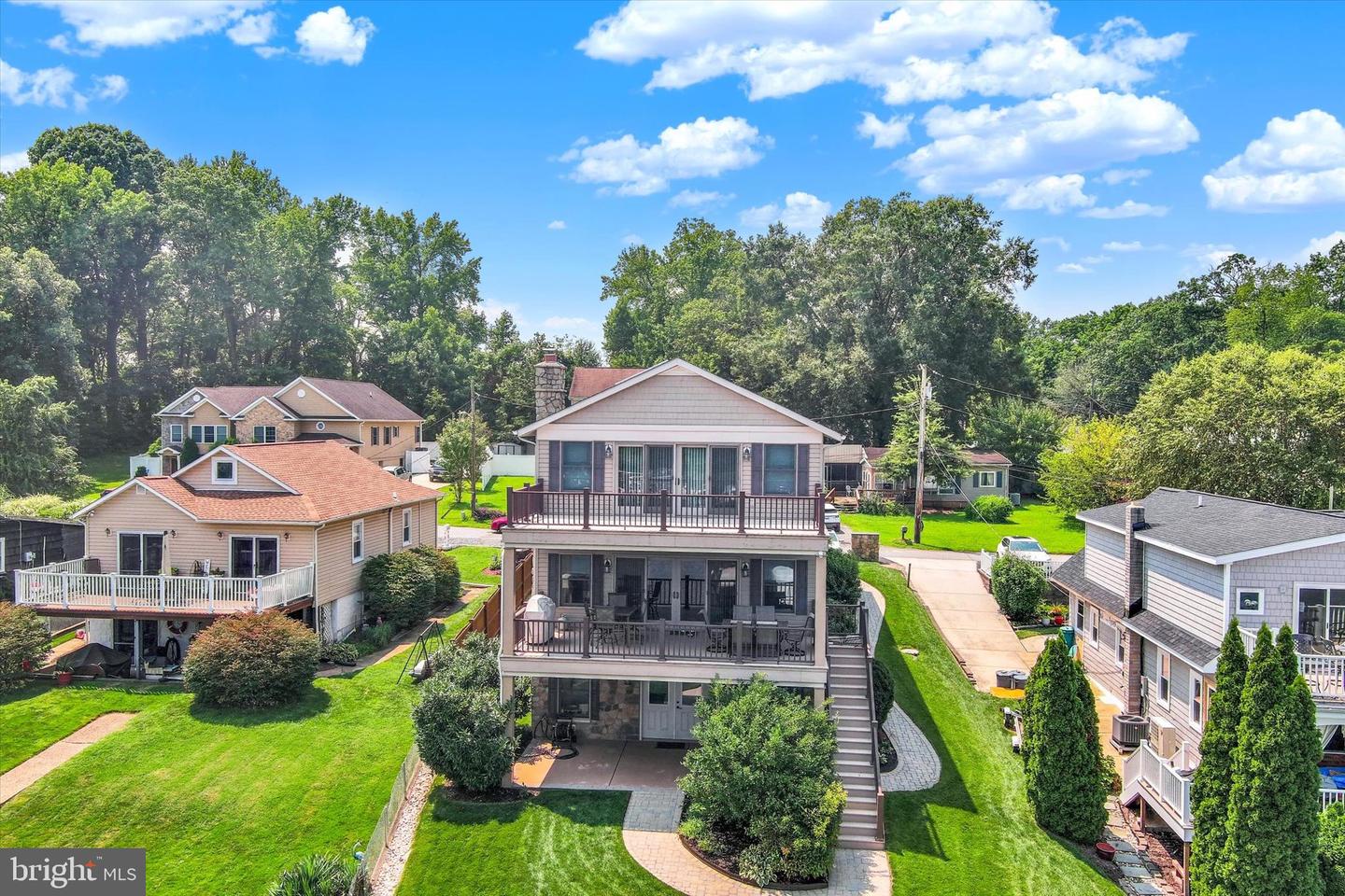 20 Sidewell Property Photo 6