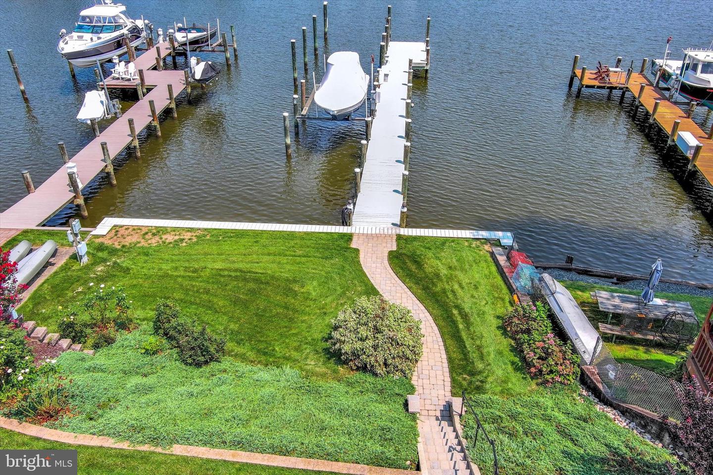 20 Sidewell Property Photo 8