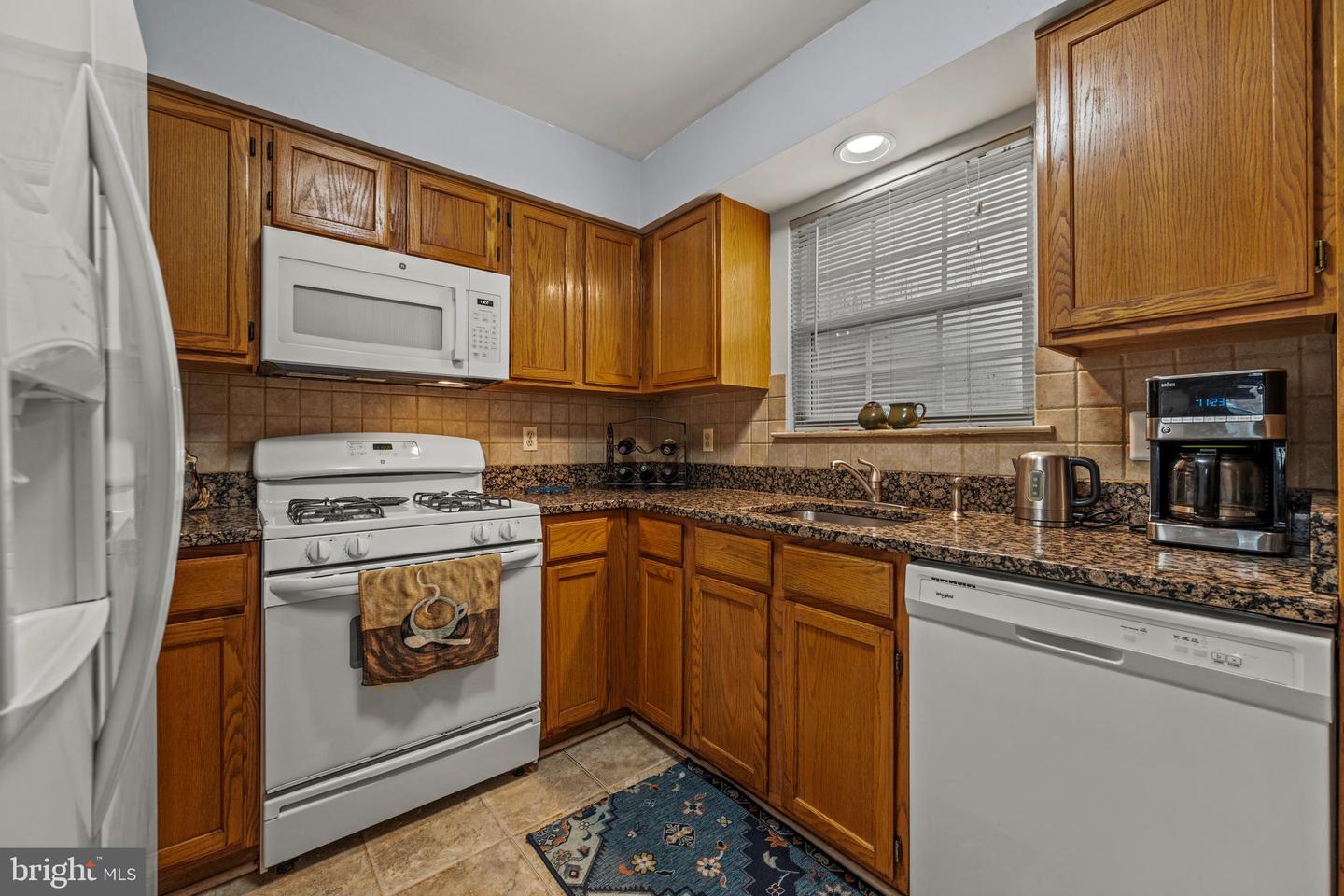 6 Tameron Property Photo 12