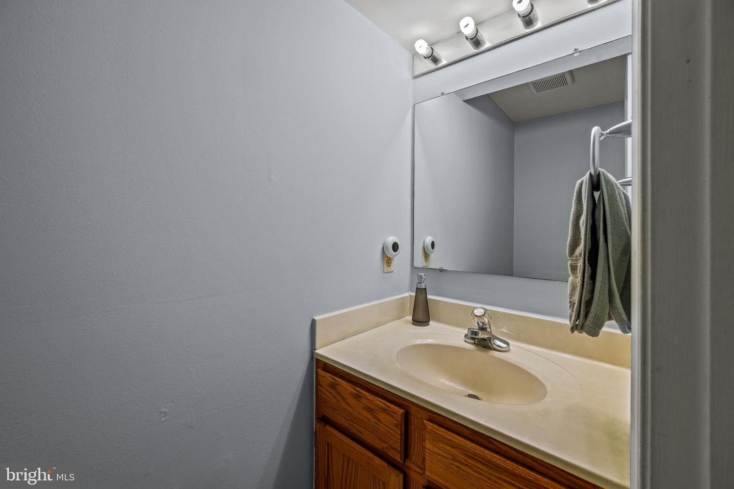 6 Tameron Property Photo 18