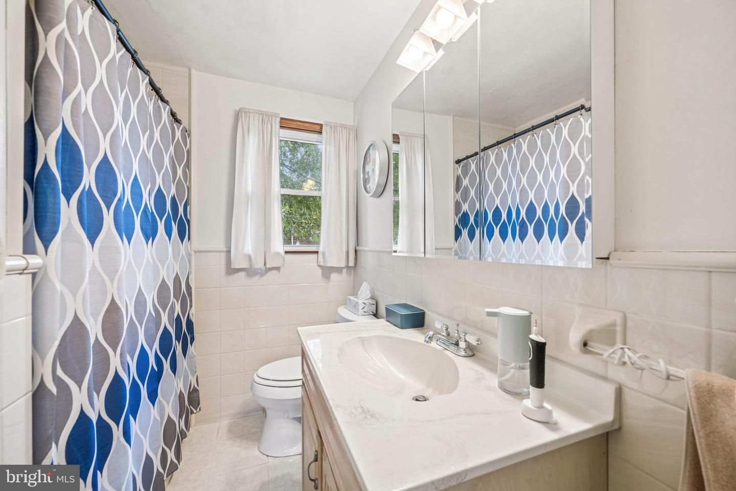 5814 Comstock Ave Property Photo 18