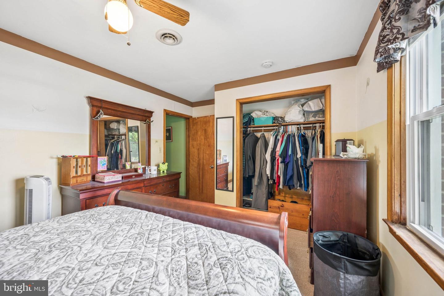 5814 Comstock Ave Property Photo 23