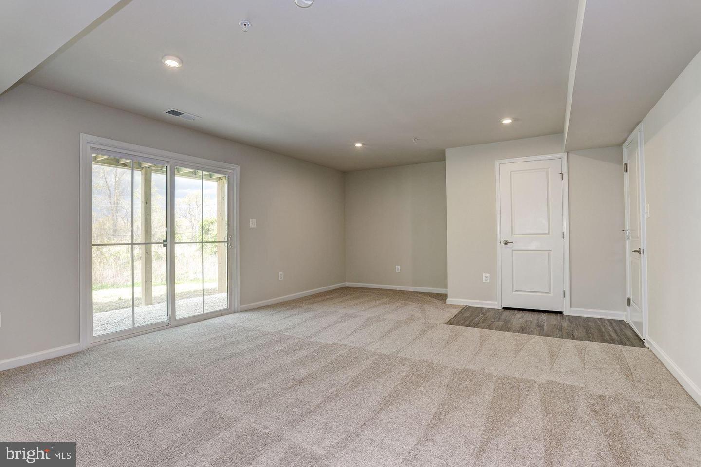 2926 Shaws Rd Property Photo 3