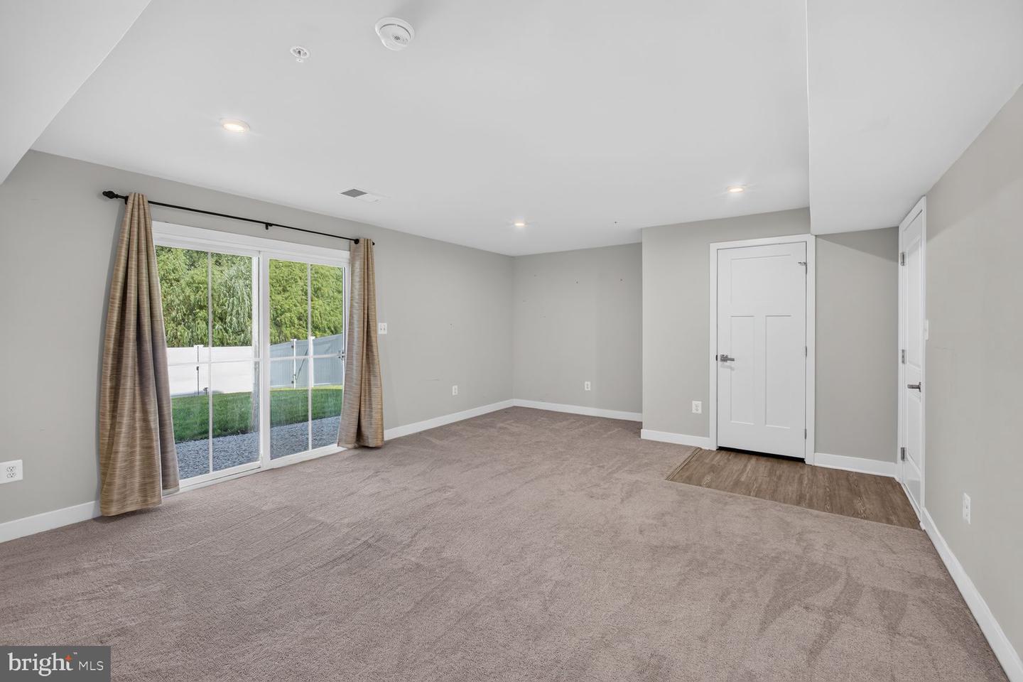 2926 Shaws Rd Property Photo 3