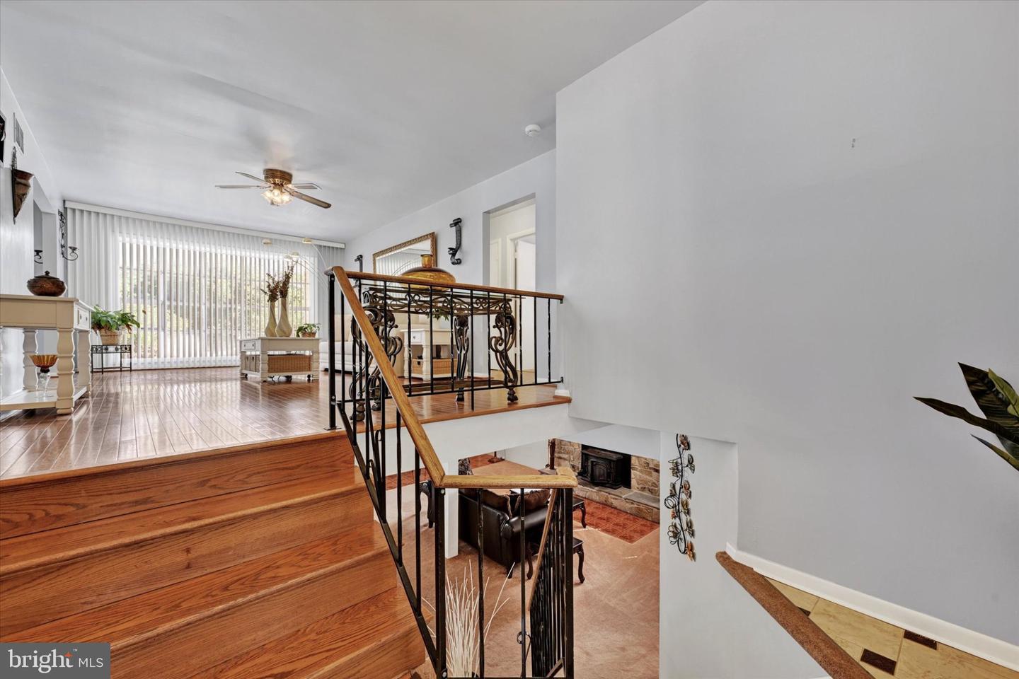9704 Eustice Rd Property Photo 3