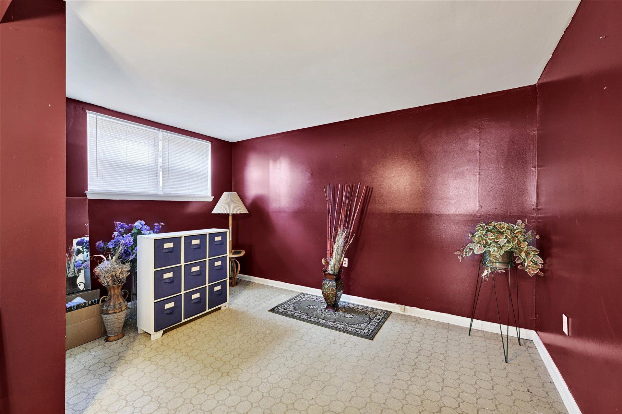 9704 Eustice Rd Property Photo 34