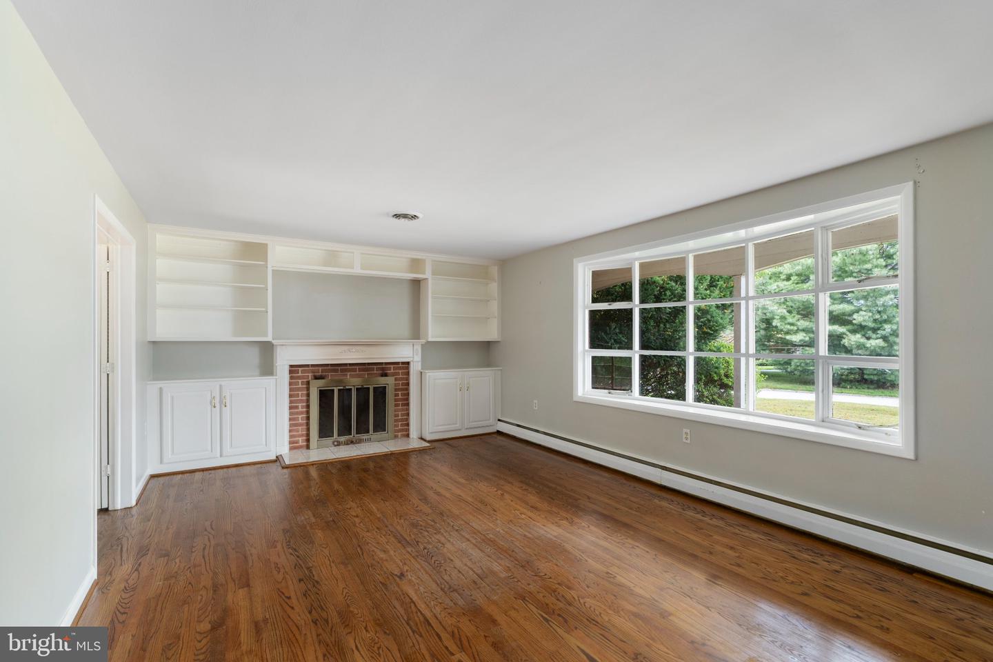 46 Club View Ln Property Photo 10