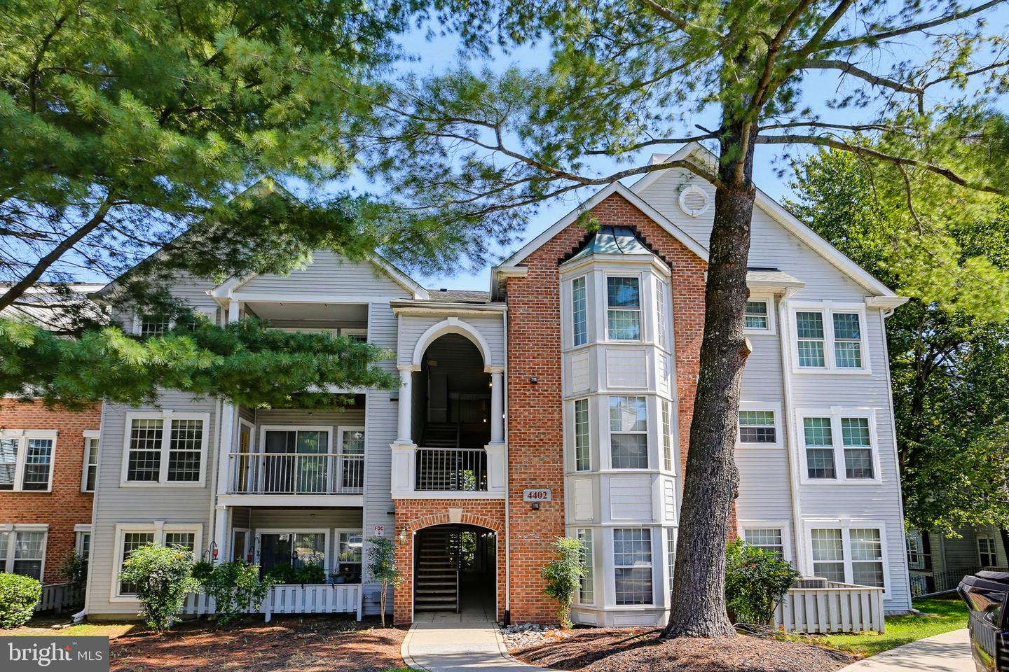 4402 SILVERBROOK LN #D-304 Property Photo 1