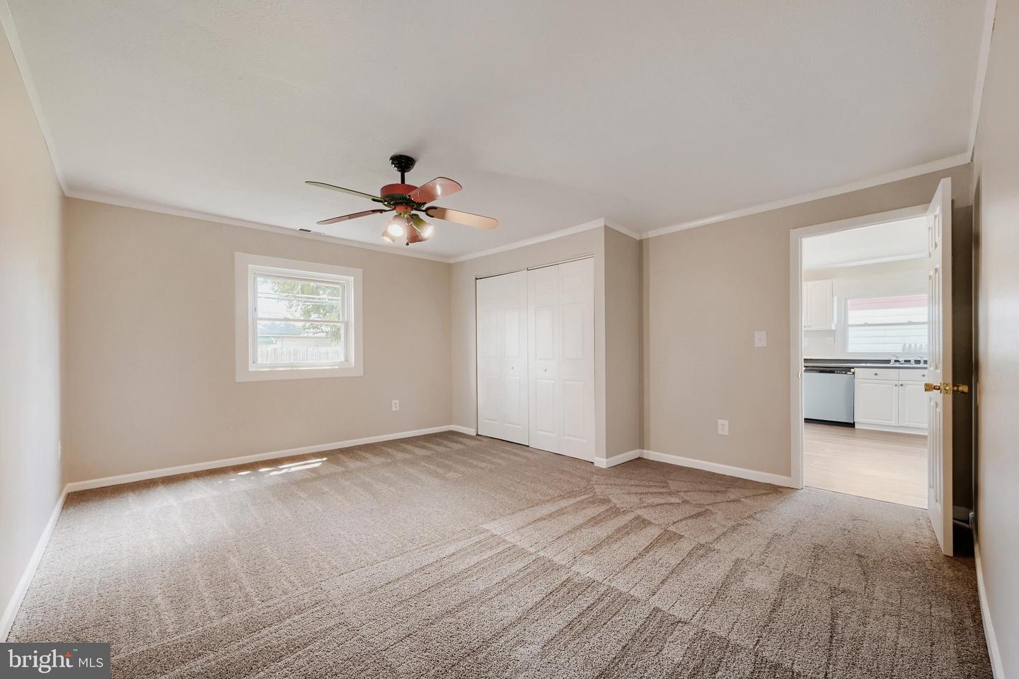 13 Glider Dr Property Photo 12