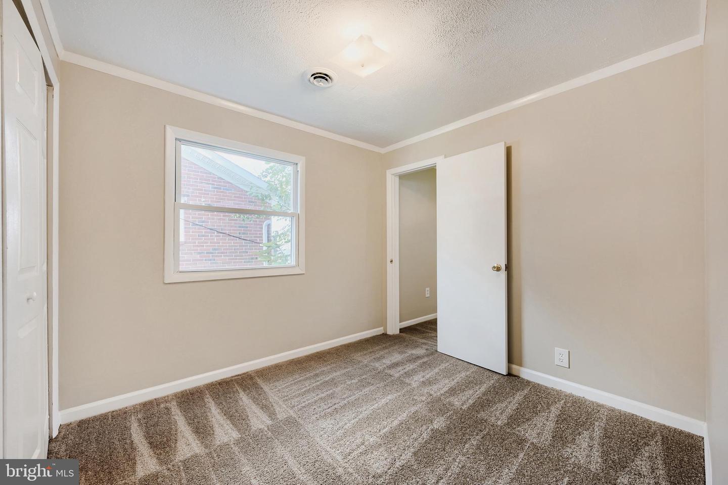 13 Glider Dr Property Photo 17