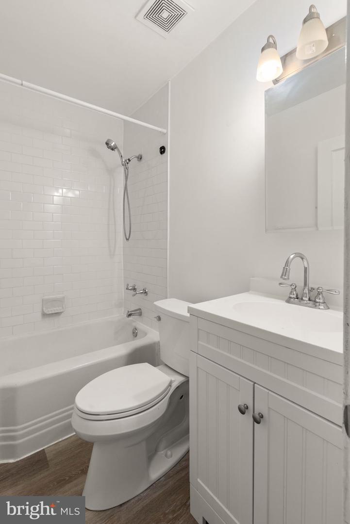 2922 Sollers Point Rd Property Photo 8