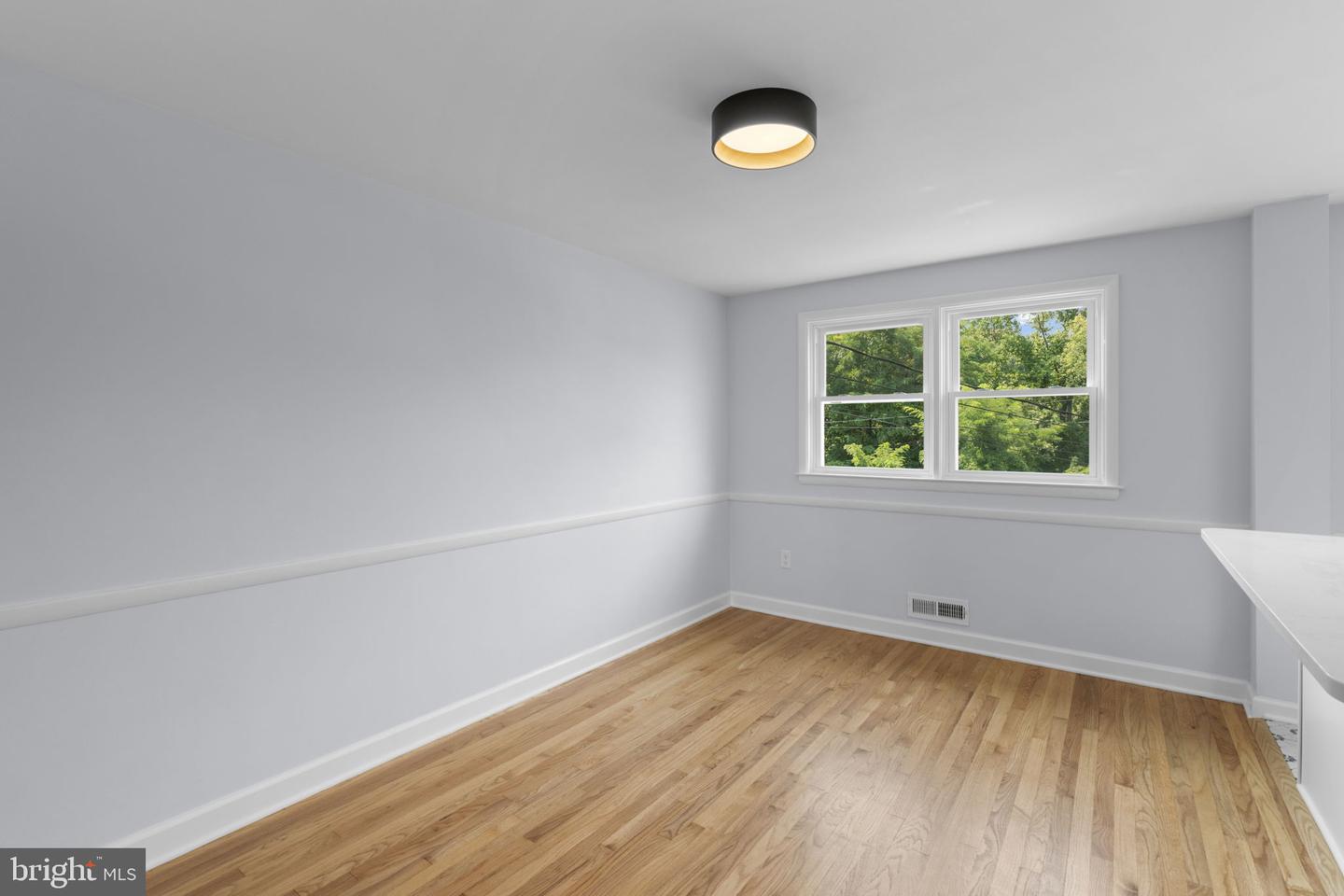 1007 Linden Ave Property Photo 8