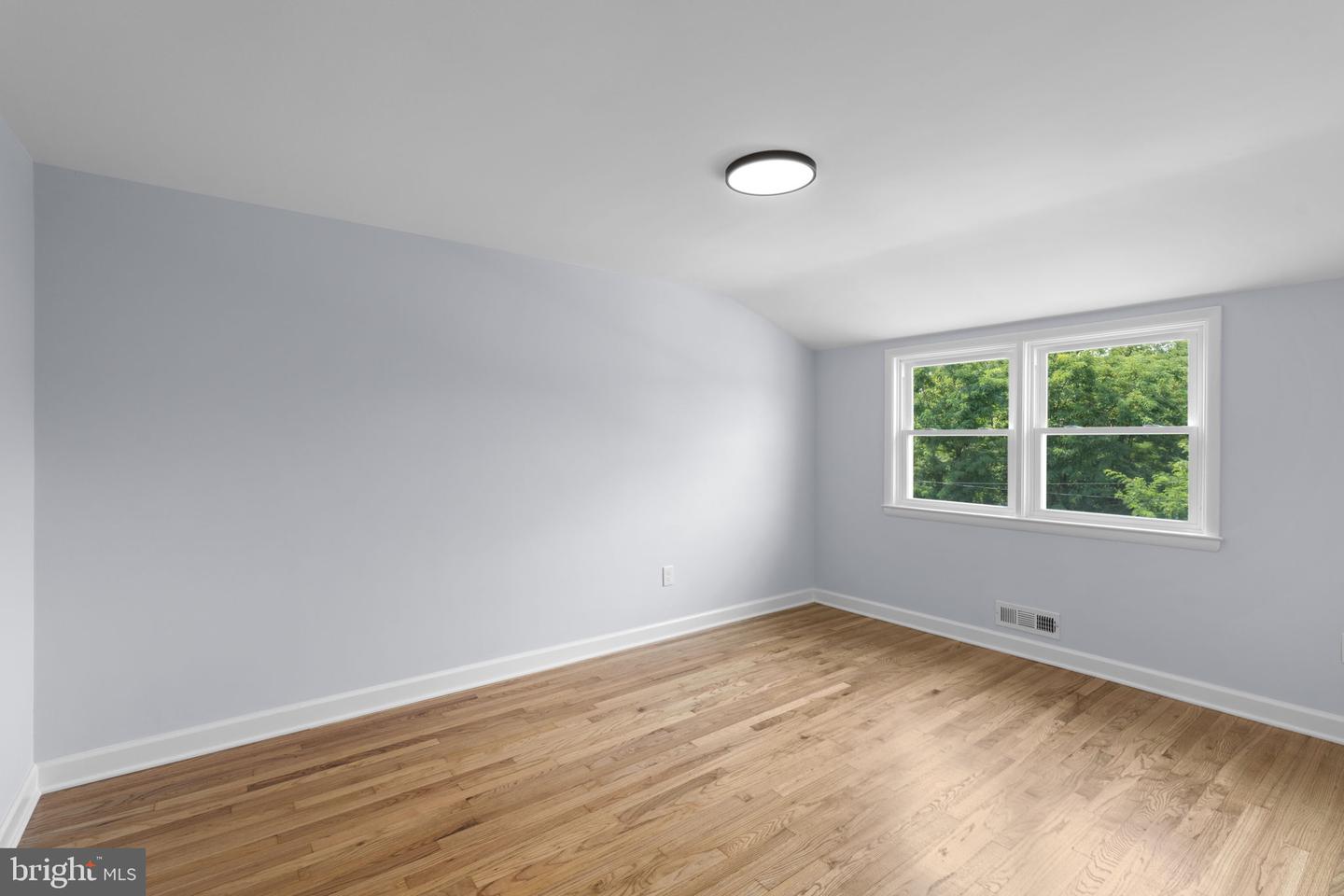 1007 Linden Ave Property Photo 14