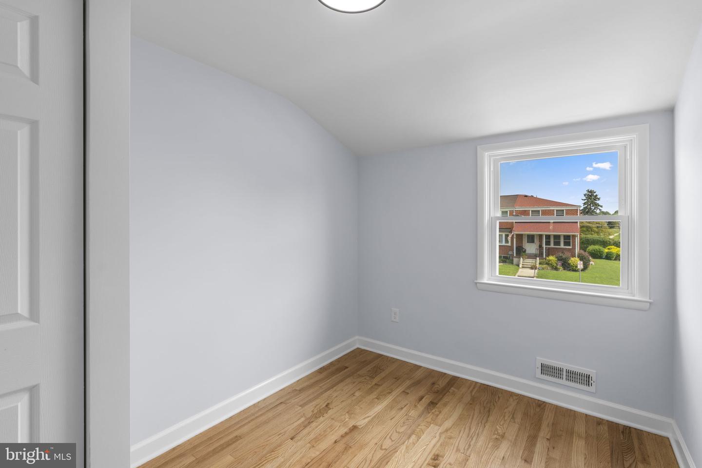 1007 Linden Ave Property Photo 20