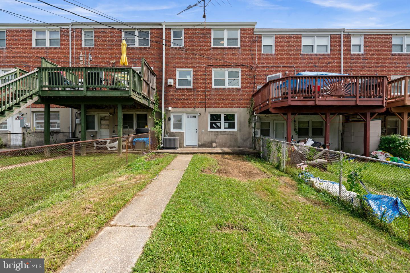1007 Linden Ave Property Photo 28