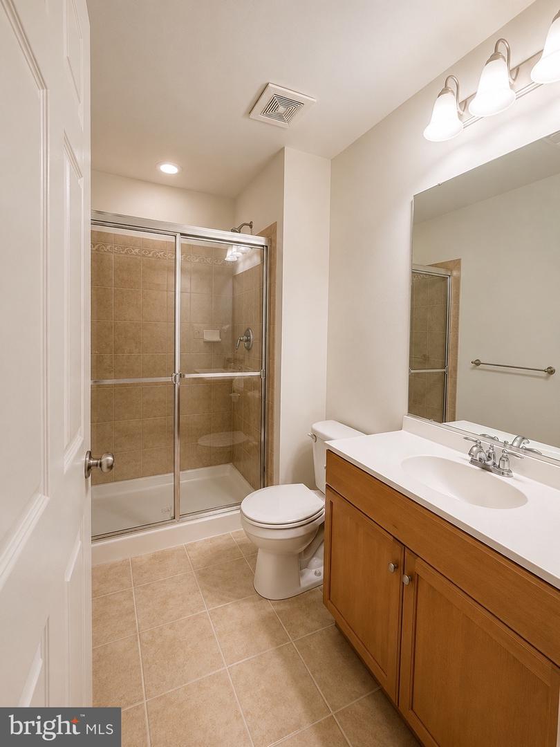 9517 Cross Rd Property Photo 35