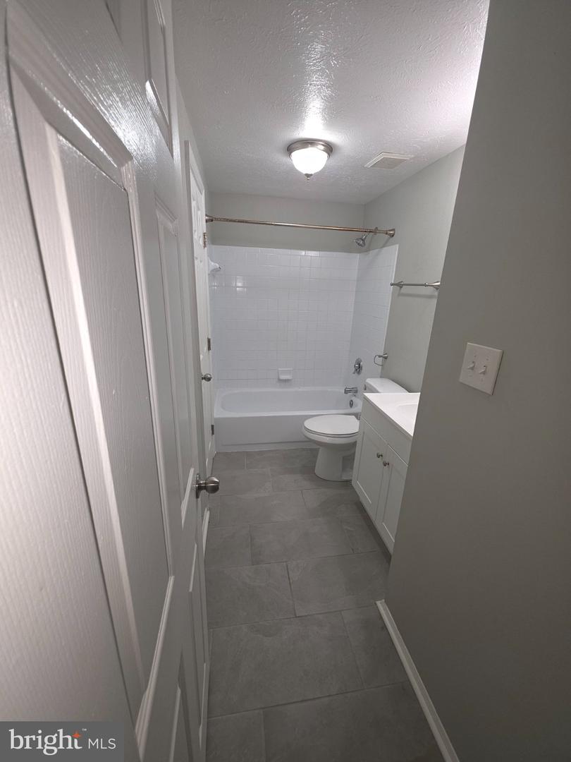 8136 Milford Garden Dr Property Photo 14