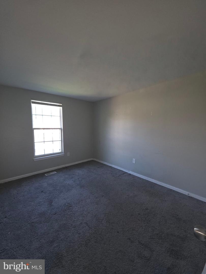 8136 Milford Garden Dr Property Photo 18