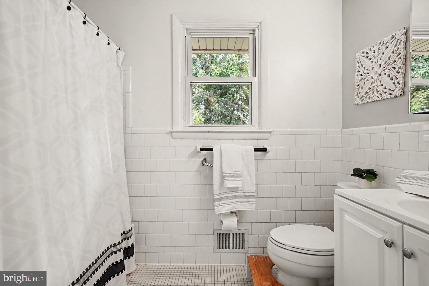 9817 Gunforge Rd Property Photo 22