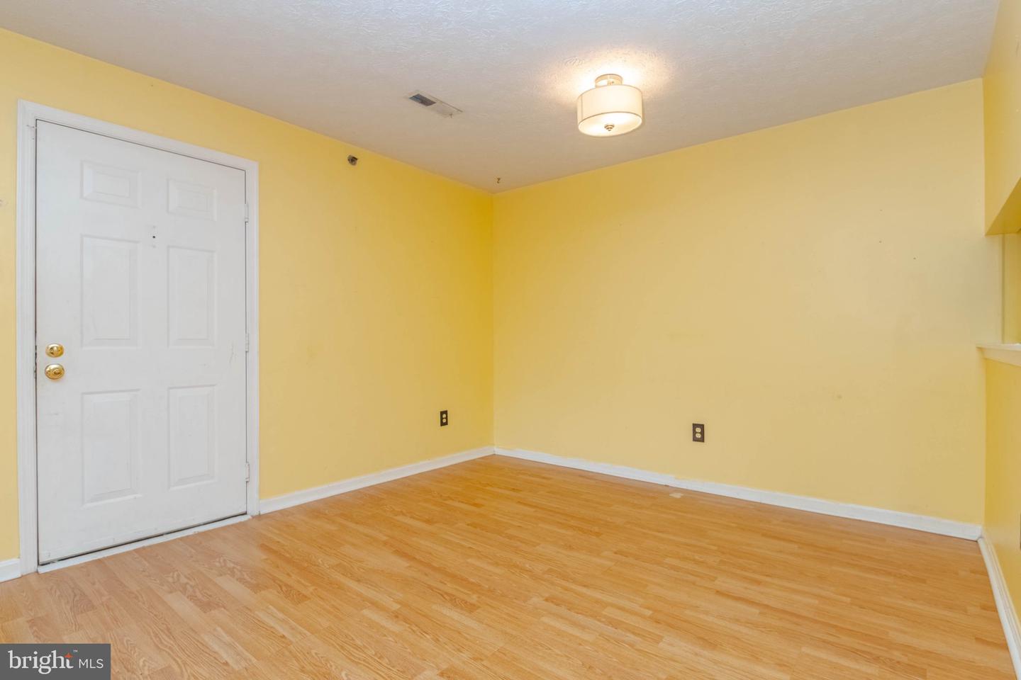 6 Cedar Valley Pl #204 Property Photo 5