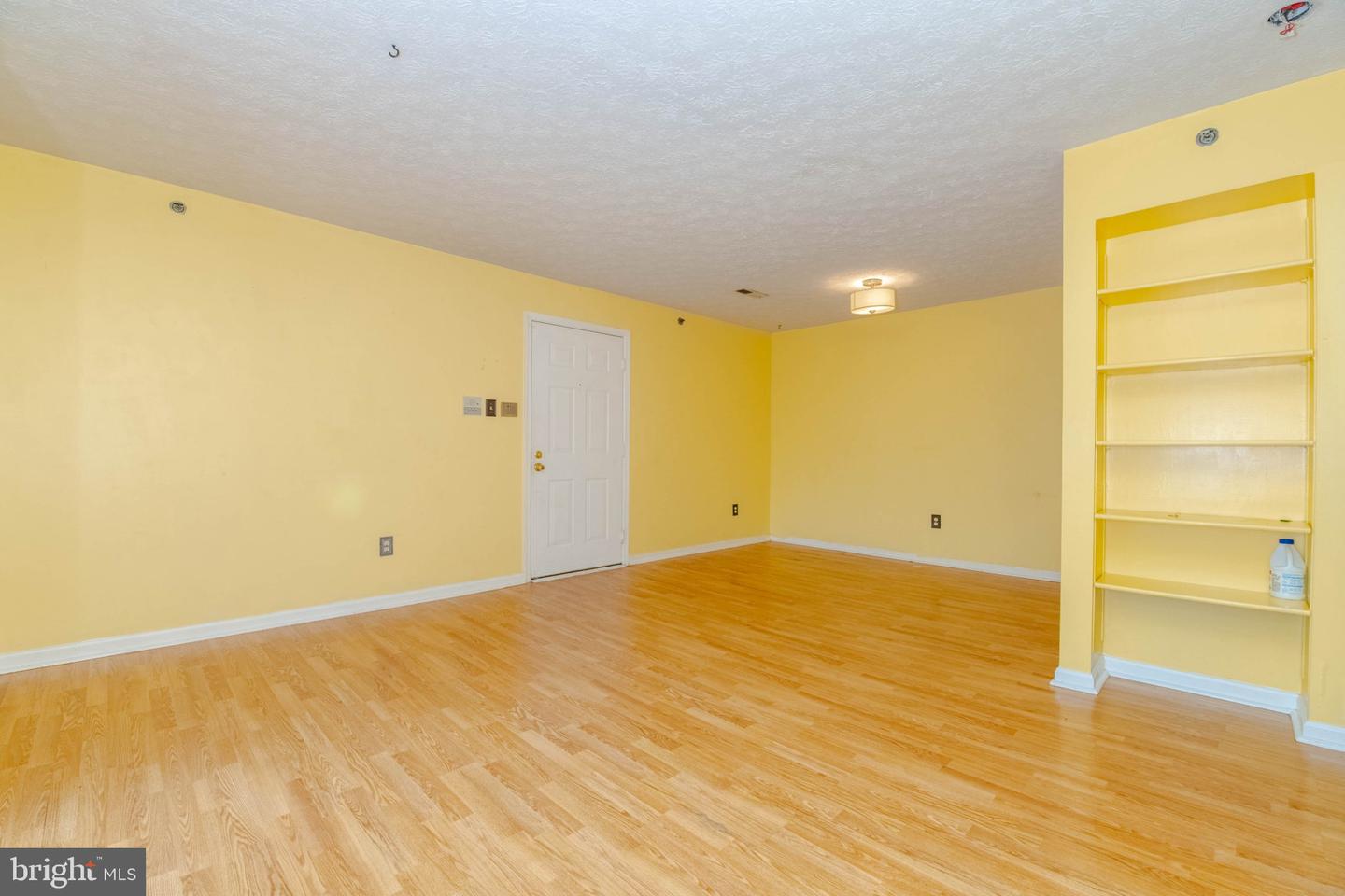 6 Cedar Valley Pl #204 Property Photo 9