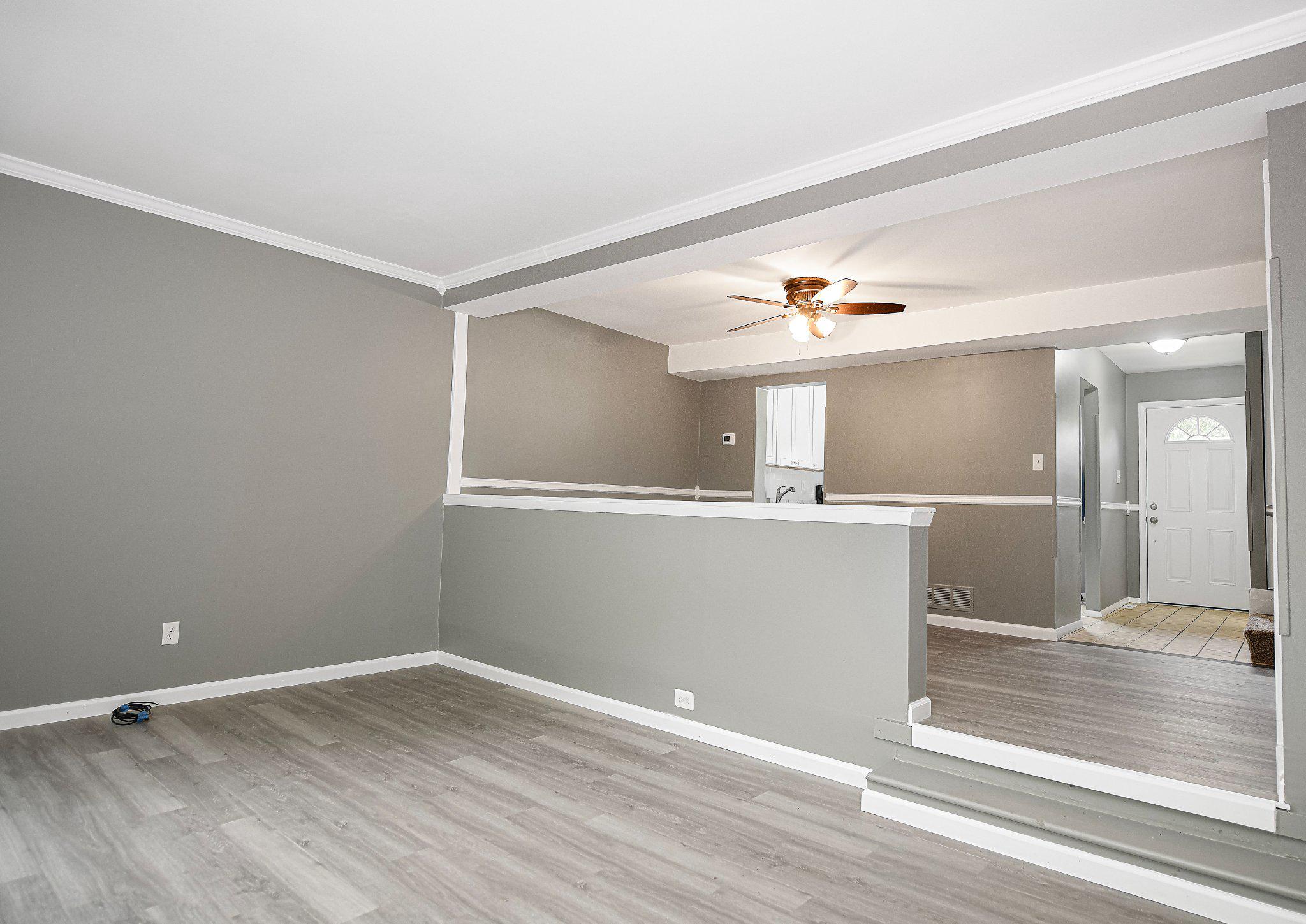135 Bourbon Ct Property Photo 6