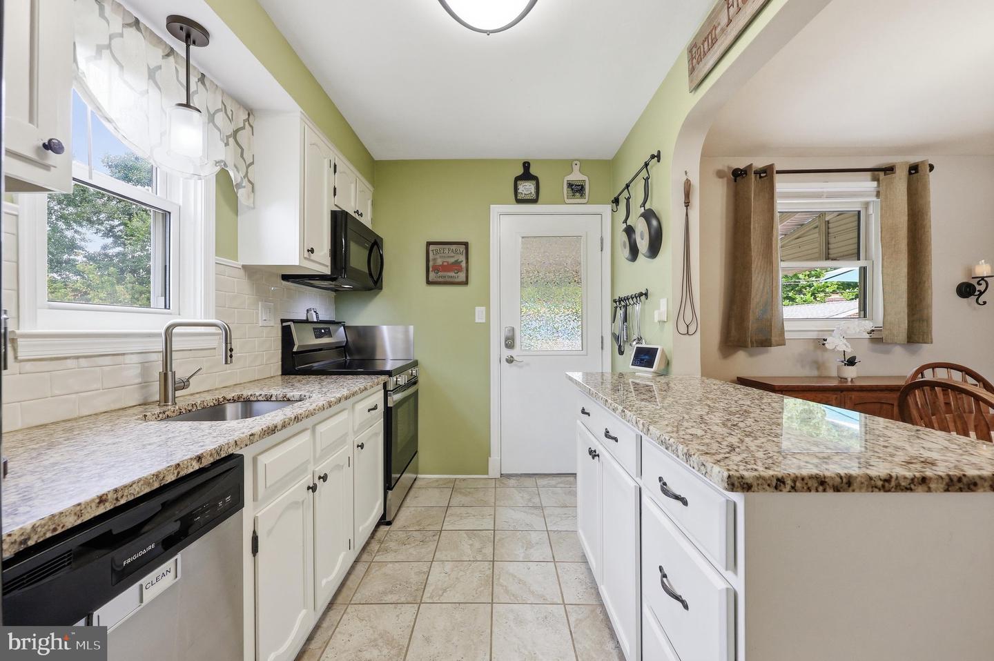 7122 Marston Property Photo 11