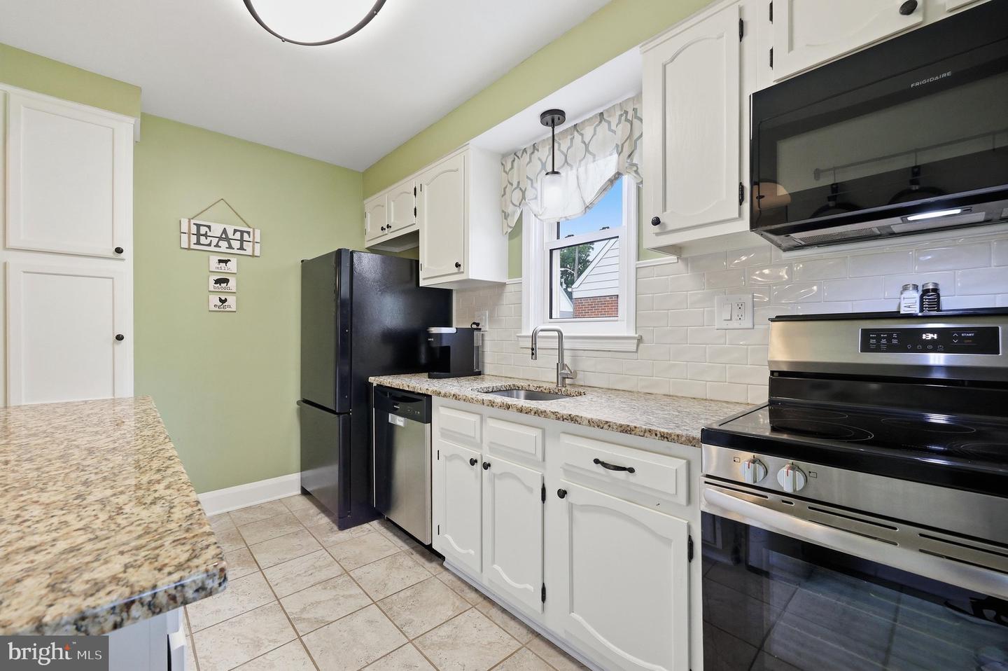 7122 Marston Property Photo 12