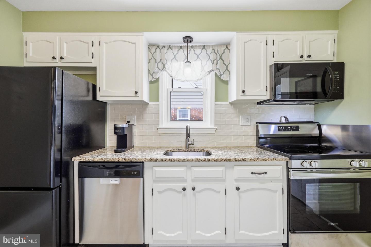 7122 Marston Property Photo 14