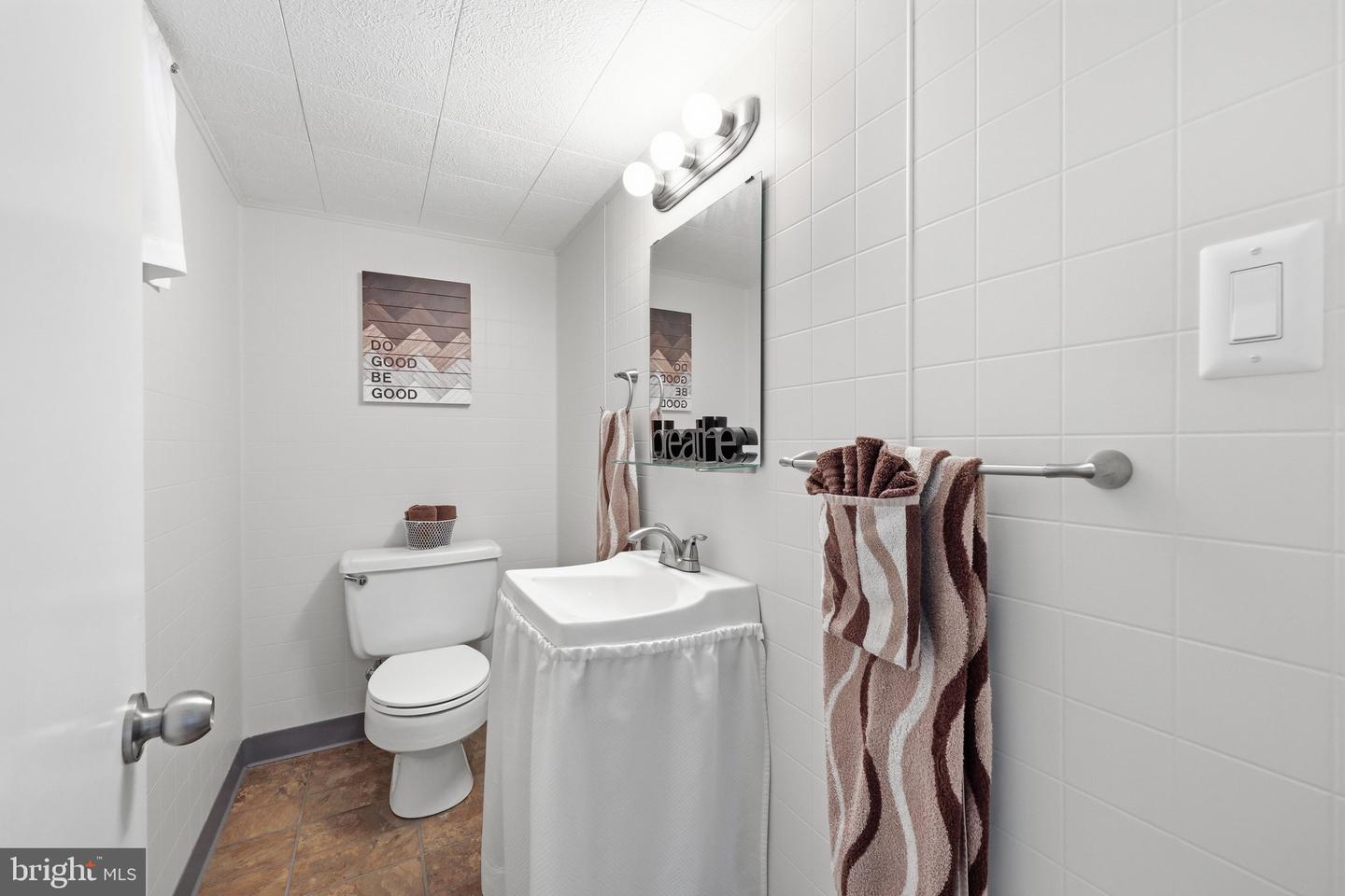 7122 Marston Property Photo 32