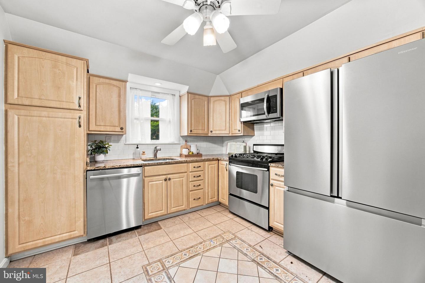 567 Brook Rd Property Photo 10