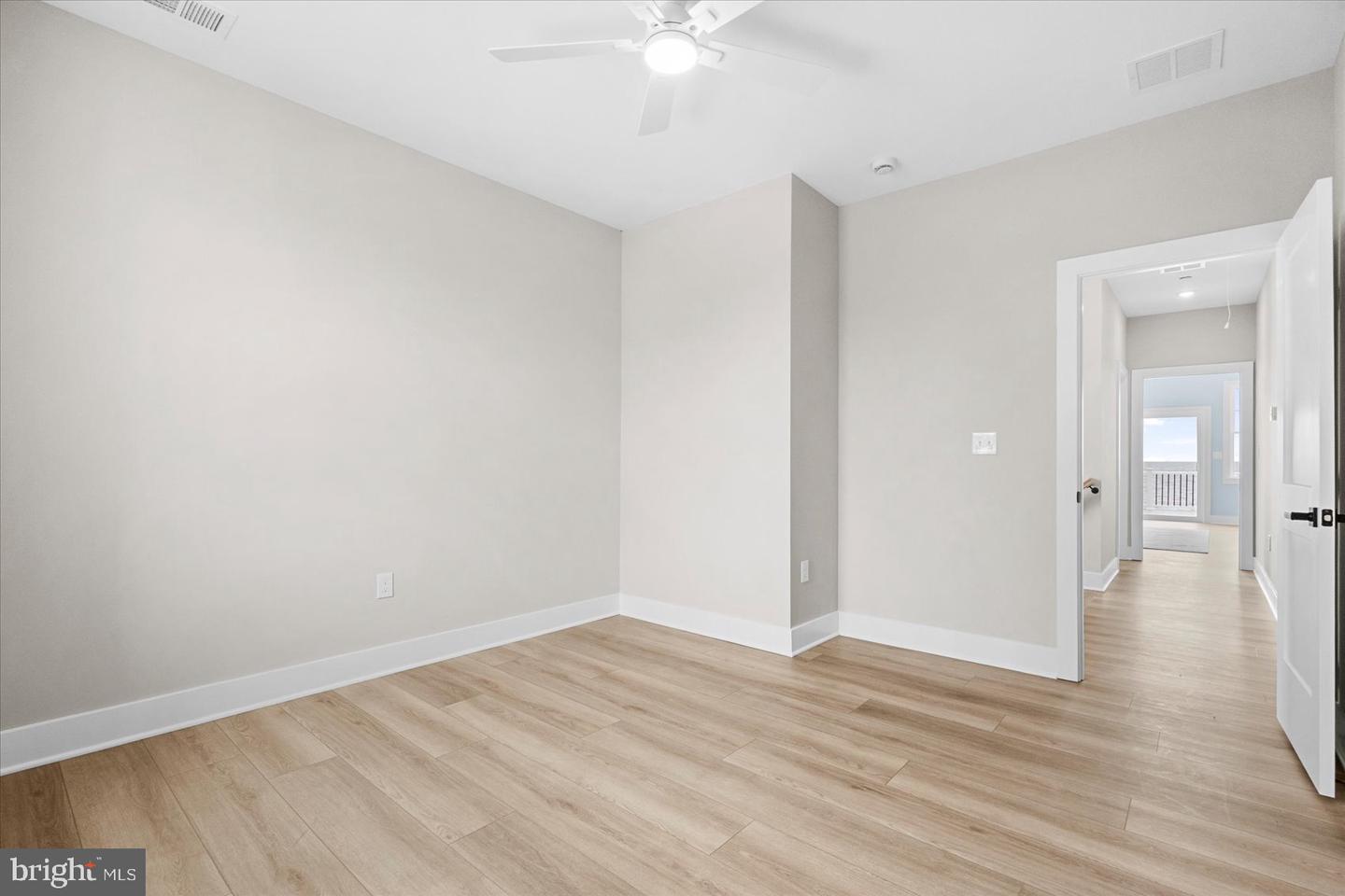 8823 Chesapeake Ave Property Photo 38