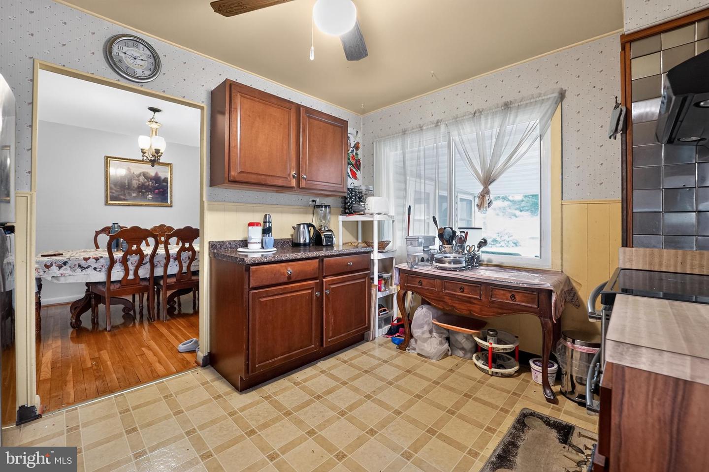 1223 Black Friars Property Photo 13