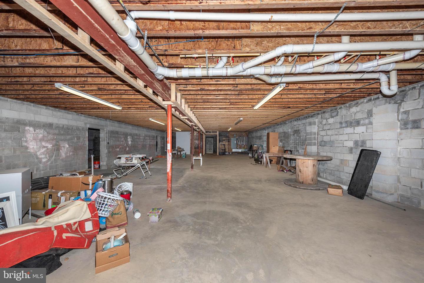 19220 Property Photo 14