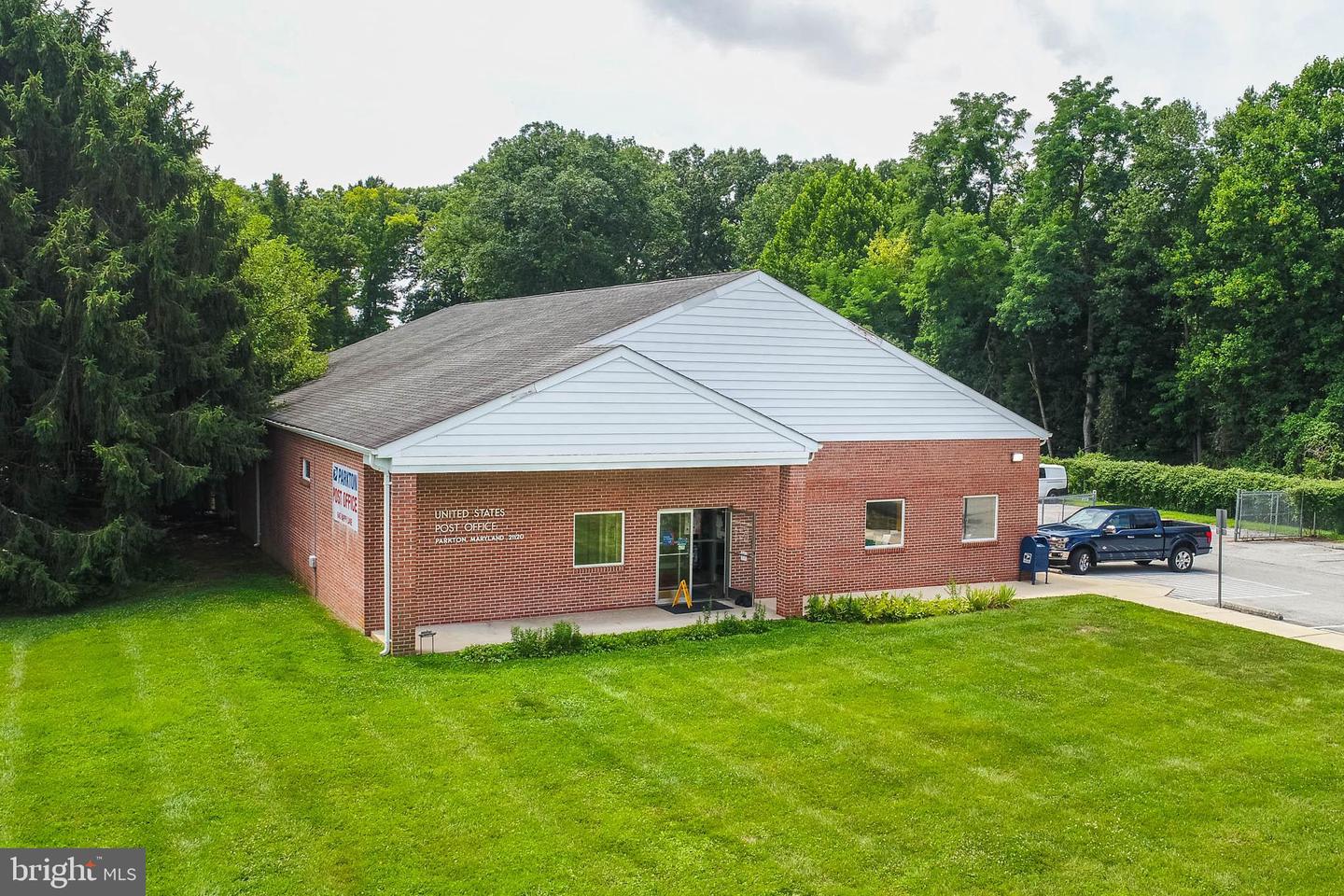 19220 Property Photo 29