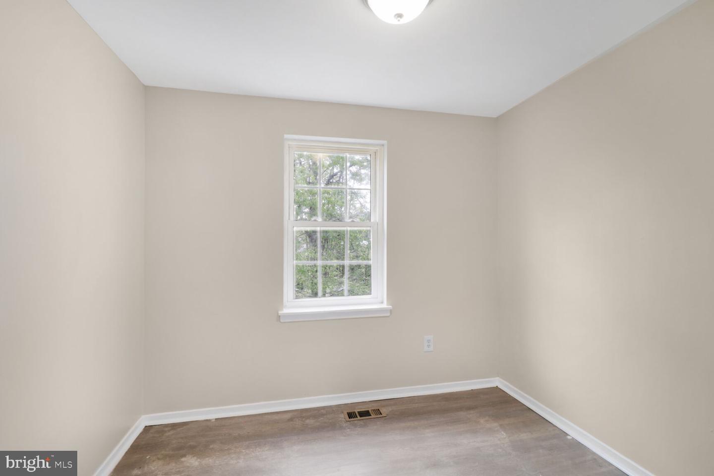 8507 Castlemill Cir Property Photo 15