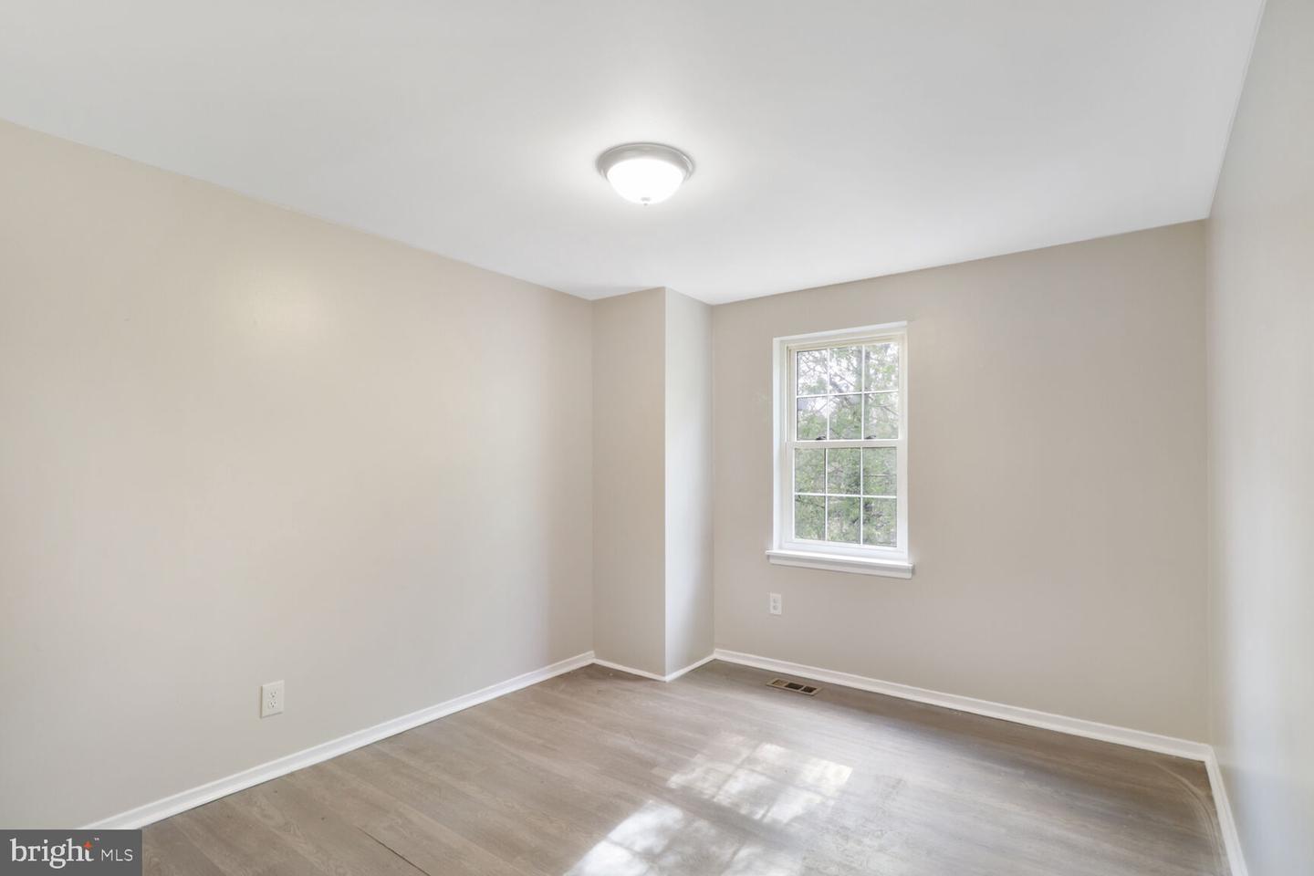 8507 Castlemill Cir Property Photo 19