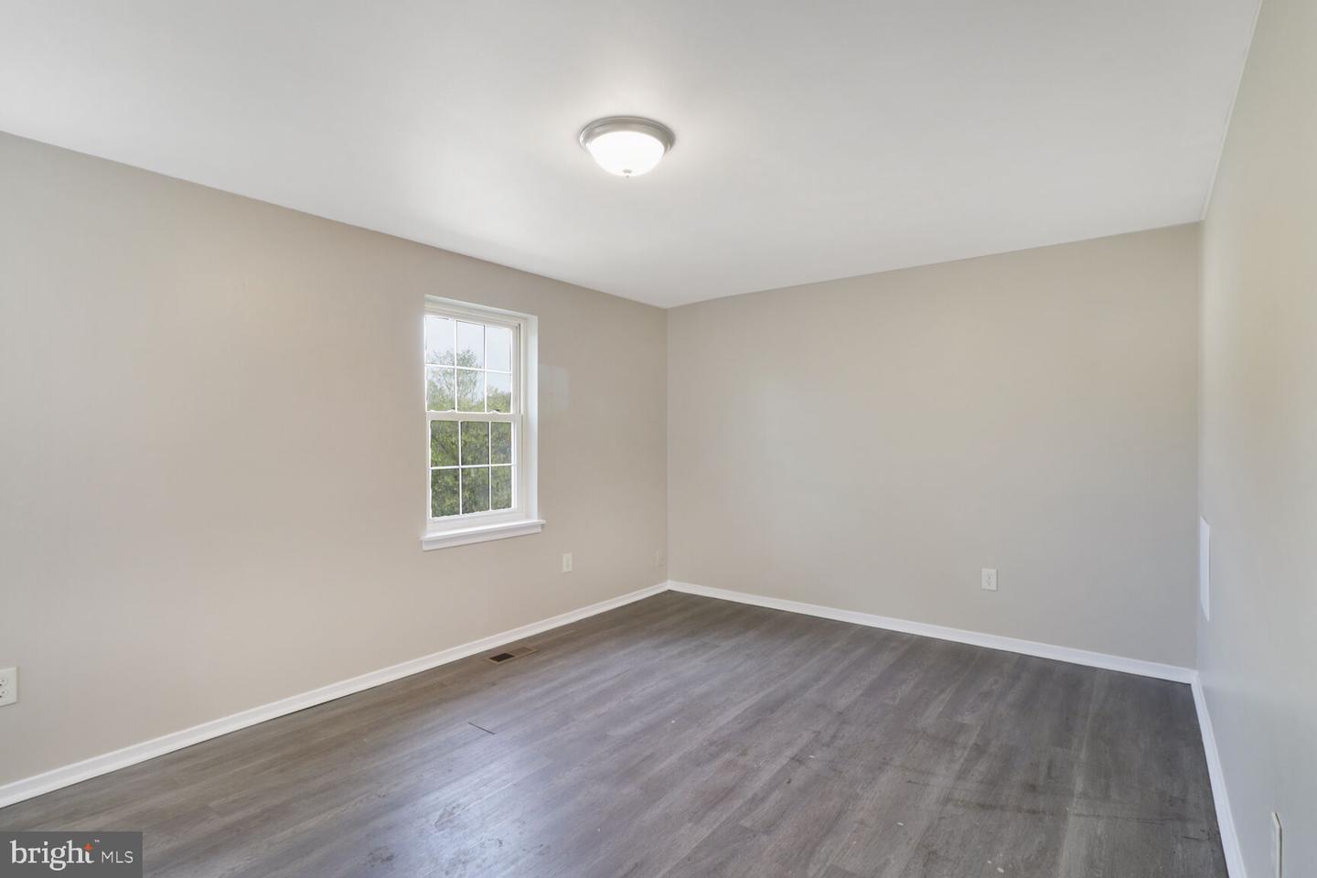 8507 Castlemill Cir Property Photo 22
