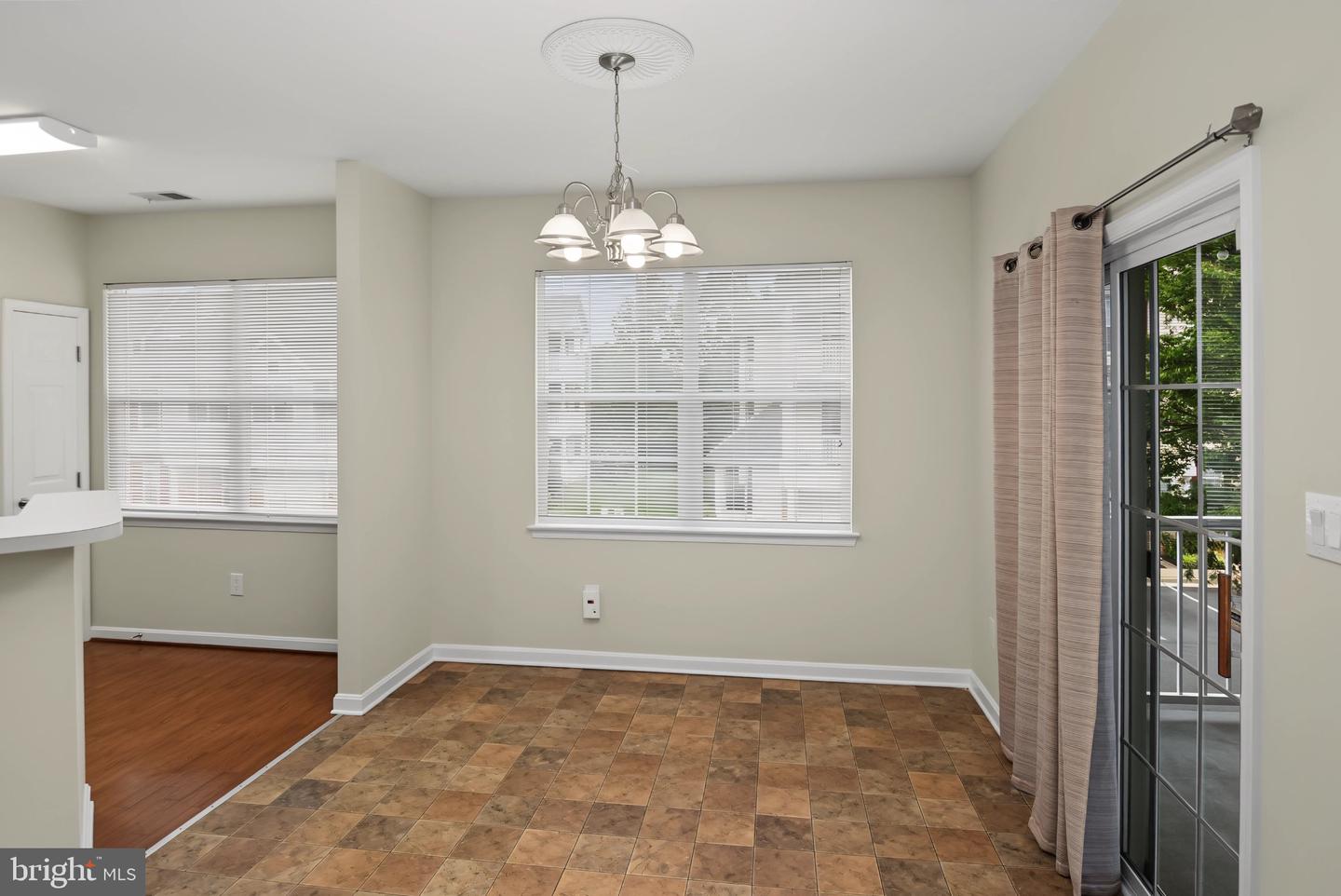 5003 Hollington Dr #201 Property Photo 12
