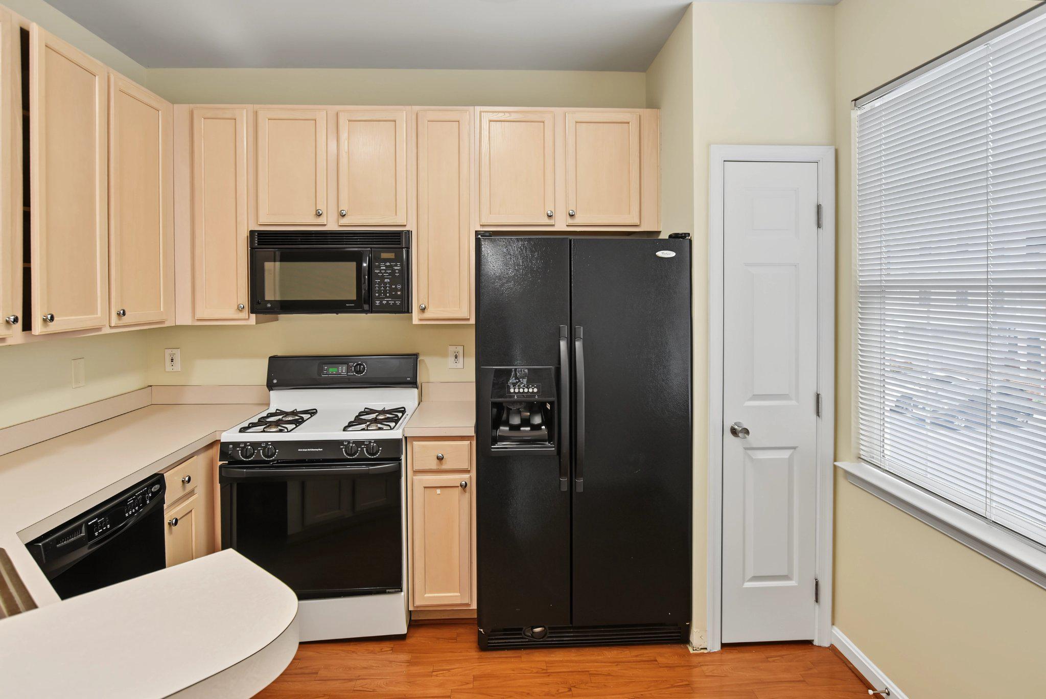 5003 Hollington Dr #201 Property Photo 16